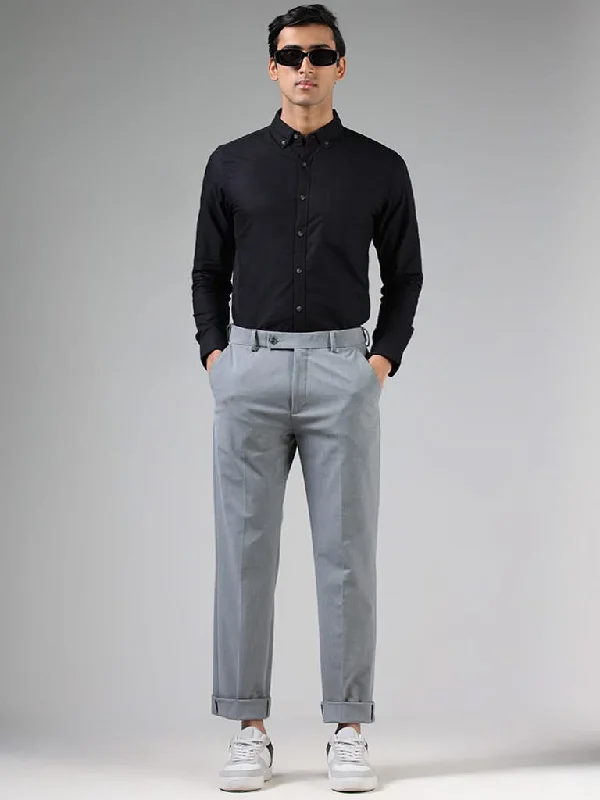 WES Formals Solid Light Grey Slim-Fit Mid-Rise Trousers